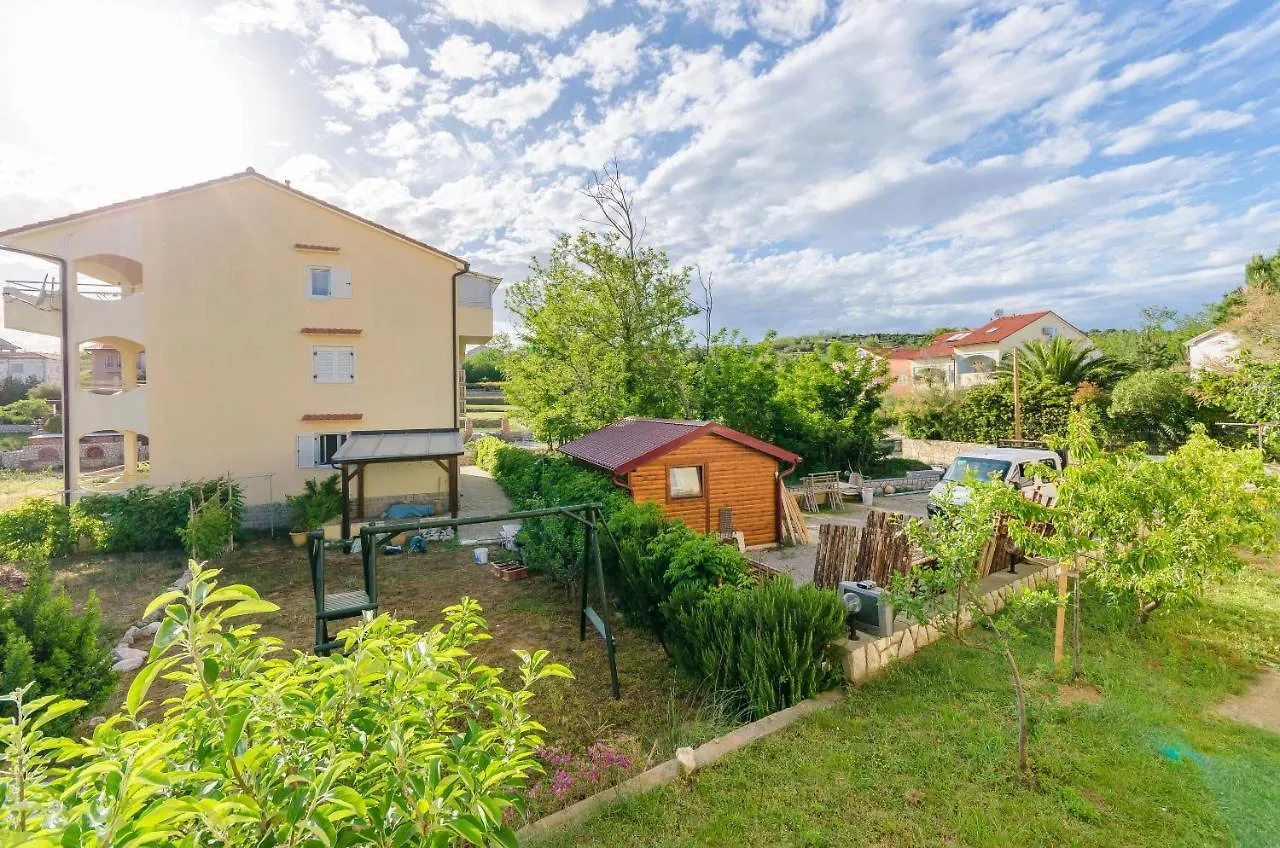 Apartments Alex Lopar